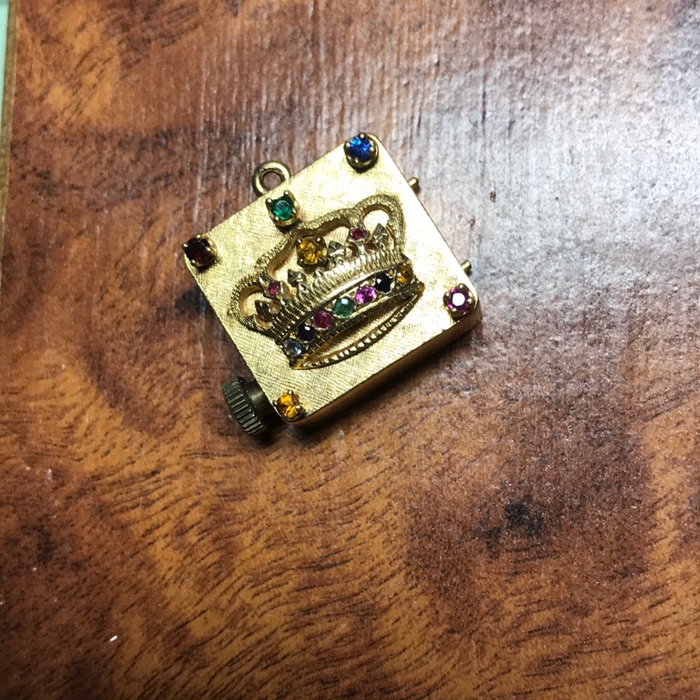 VINTAGE 14k music box charm with gemstone crown